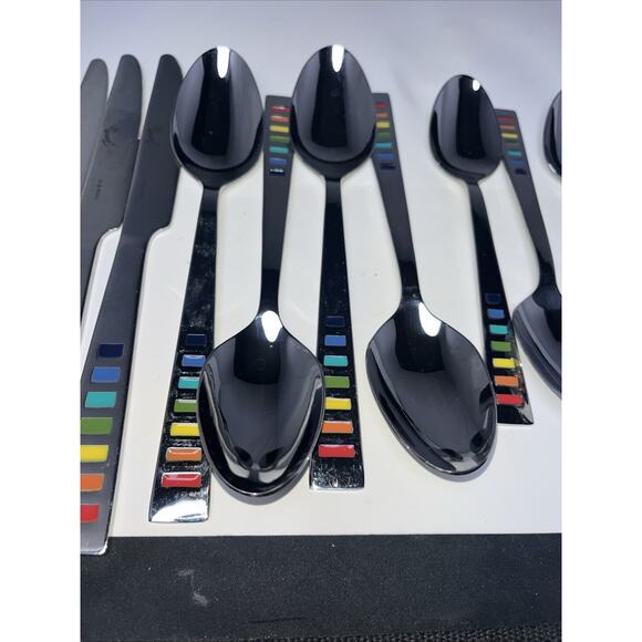 Retired Fiesta Celebration 20-Piece Flatware Set, Service For 4 - Picture 4 of 8